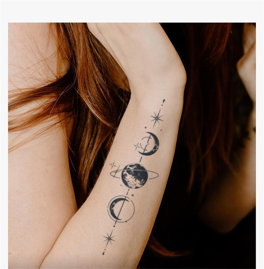 Axis of the Moon